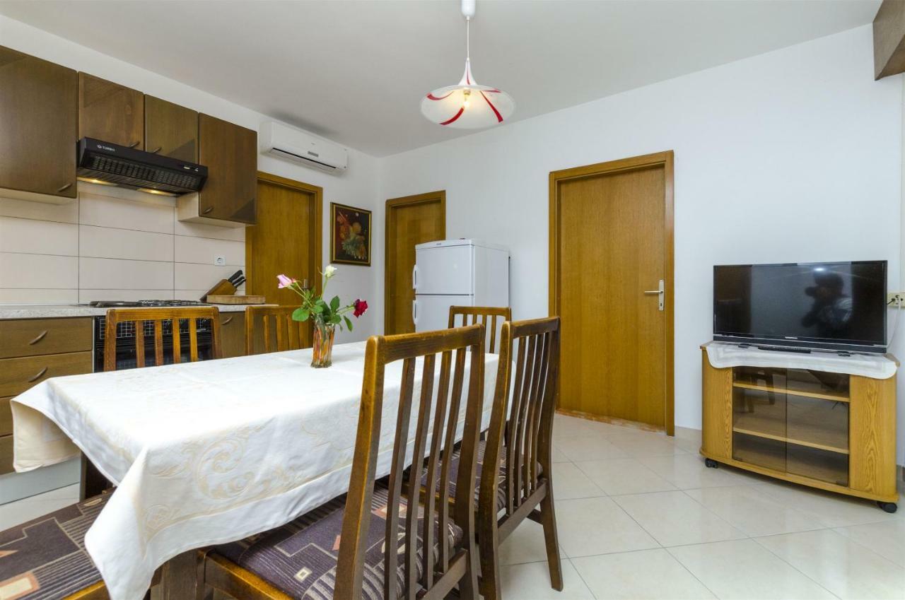 Apartments Karmela Primošten Extérieur photo